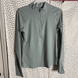 Under Armour Light Gray Quarter-Zip Pullover NWT